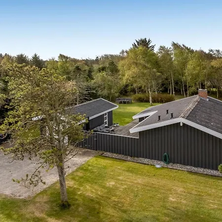 Annamie - 1-8km From The Sea By Interhome Saltum